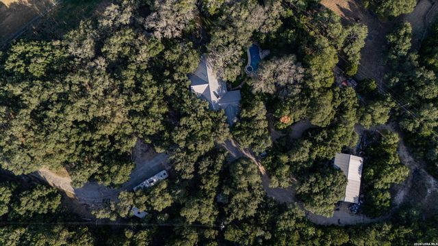 9707 WINDWOOD DR, Boerne, TX 78006