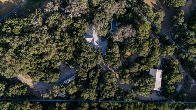 9707 WINDWOOD DR, Boerne, TX 78006