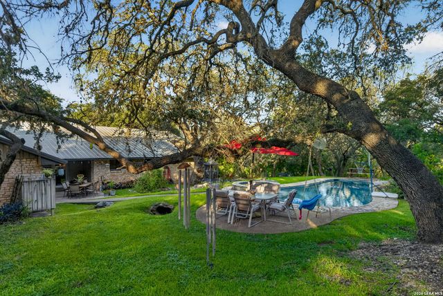 9707 WINDWOOD DR, Boerne, TX 78006