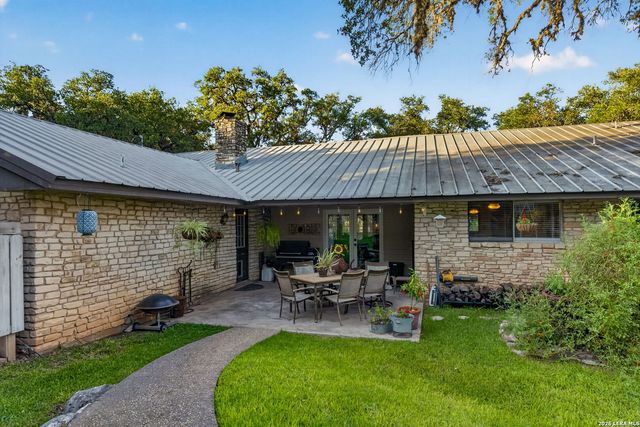 9707 WINDWOOD DR, Boerne, TX 78006