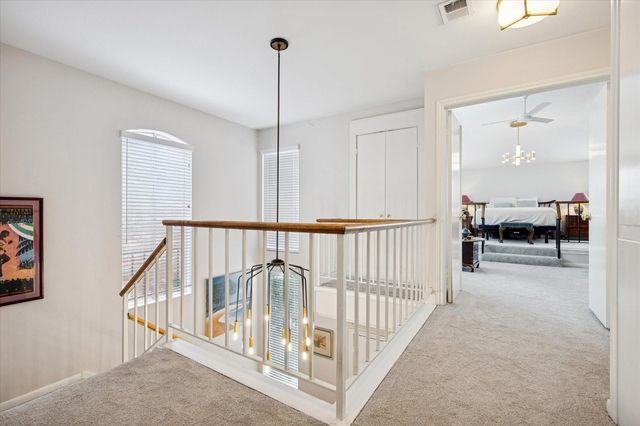 5818 Valley Forge Drive 108, Houston, TX 77057