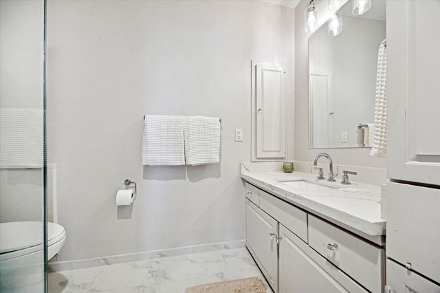 5818 Valley Forge Drive 108, Houston, TX 77057