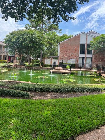 5818 Valley Forge Drive 108, Houston, TX 77057