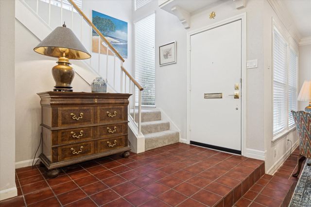 5818 Valley Forge Drive 108, Houston, TX 77057
