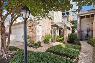5818 Valley Forge Drive 108, Houston, TX 77057