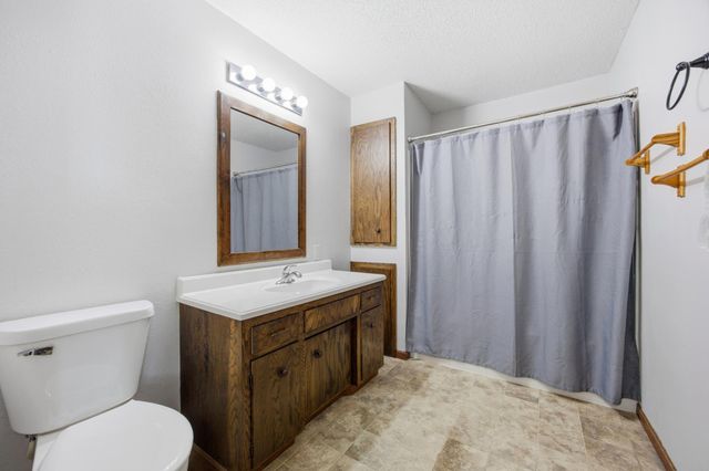 961 4th Avenue W B, West Fargo, ND 58078