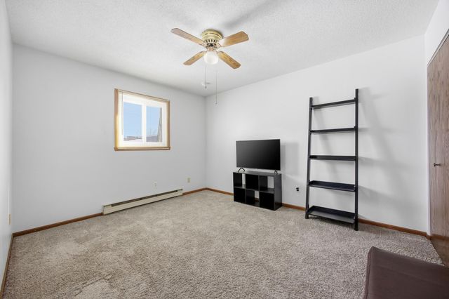 961 4th Avenue W B, West Fargo, ND 58078