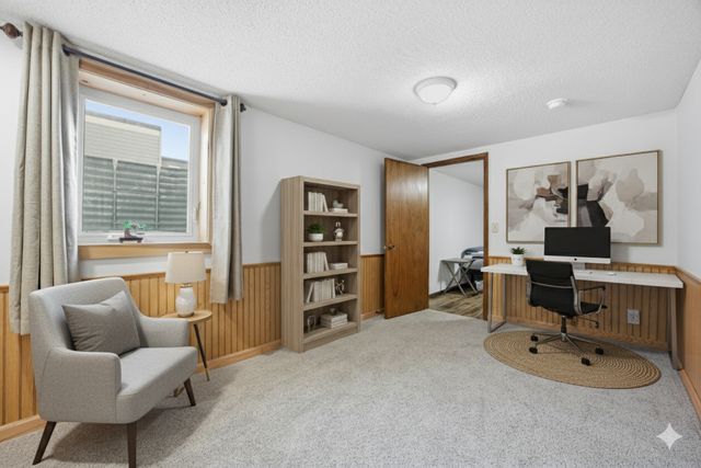 961 4th Avenue W B, West Fargo, ND 58078