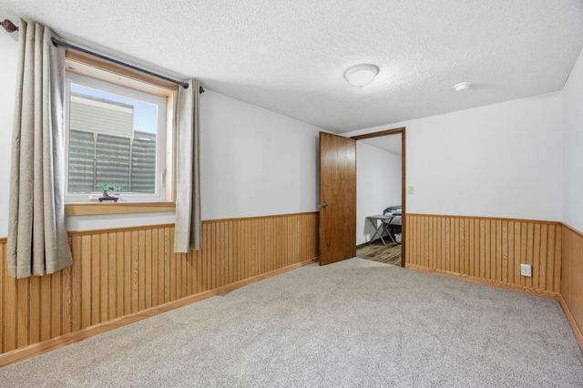 961 4th Avenue W B, West Fargo, ND 58078