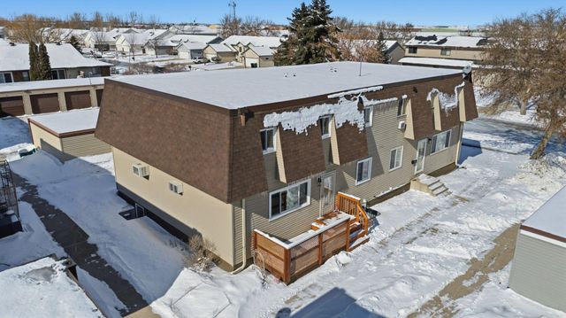 961 4th Avenue W B, West Fargo, ND 58078