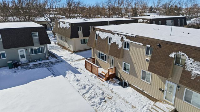 961 4th Avenue W B, West Fargo, ND 58078