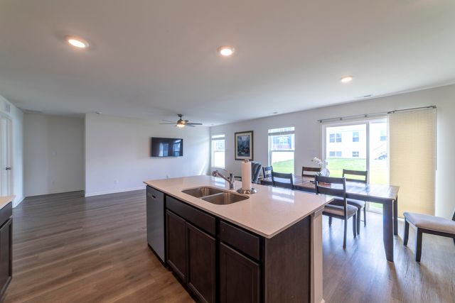 605 Ensign Place, Hebron, IN 46341