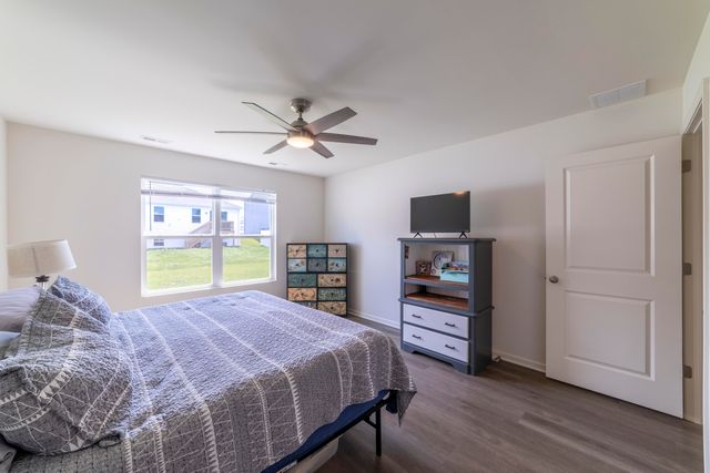 605 Ensign Place, Hebron, IN 46341