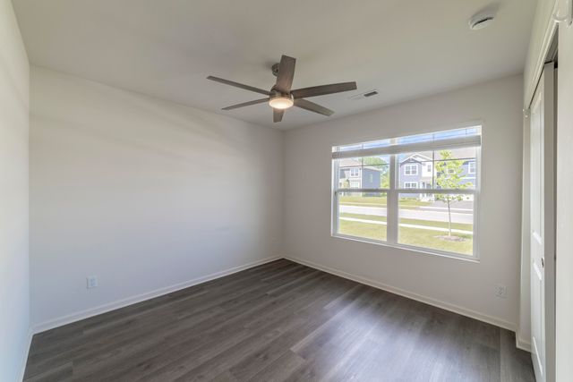 605 Ensign Place, Hebron, IN 46341
