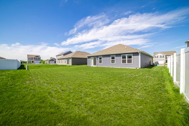 605 Ensign Place, Hebron, IN 46341
