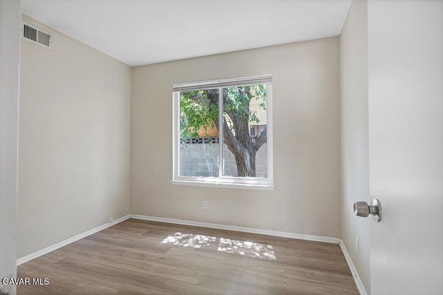 44556 Fenhold Street, Lancaster, CA 93535