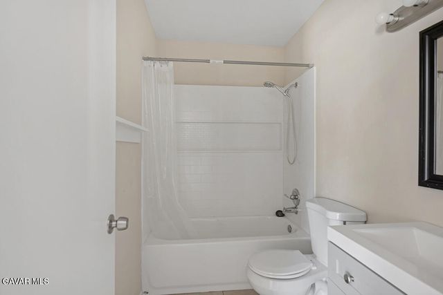 44556 Fenhold Street, Lancaster, CA 93535