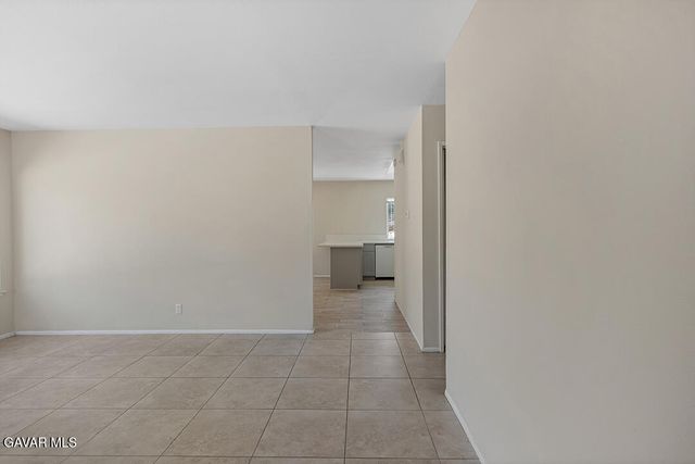 44556 Fenhold Street, Lancaster, CA 93535