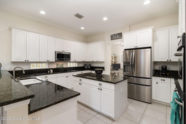 2067 Windbrook Drive SE, Palm Bay, FL 32909