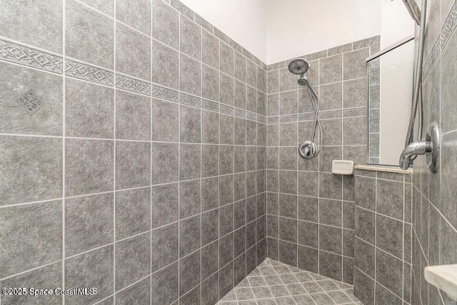 2067 Windbrook Drive SE, Palm Bay, FL 32909