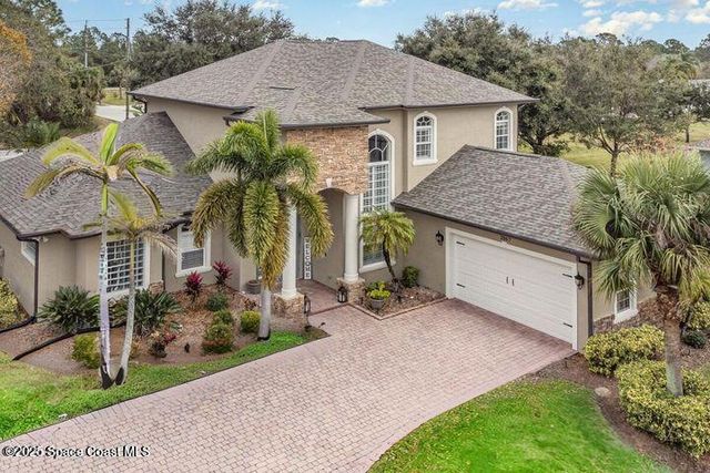 2067 Windbrook Drive SE, Palm Bay, FL 32909