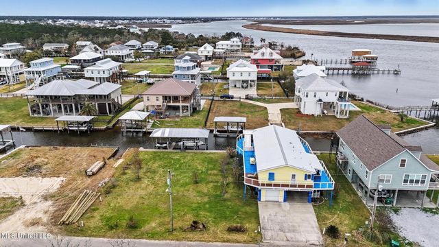 104 Wolfe Street, Bay Saint Louis, MS 39520