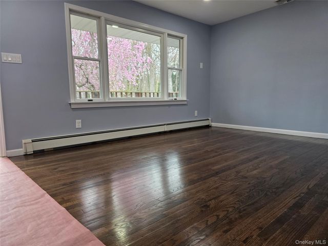 37 Linden Lane, Shirley, NY 11967