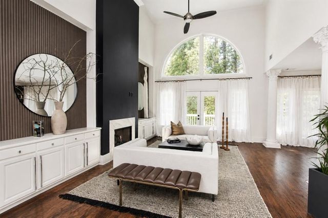 915 Renaissance Way, Roswell, GA 30076