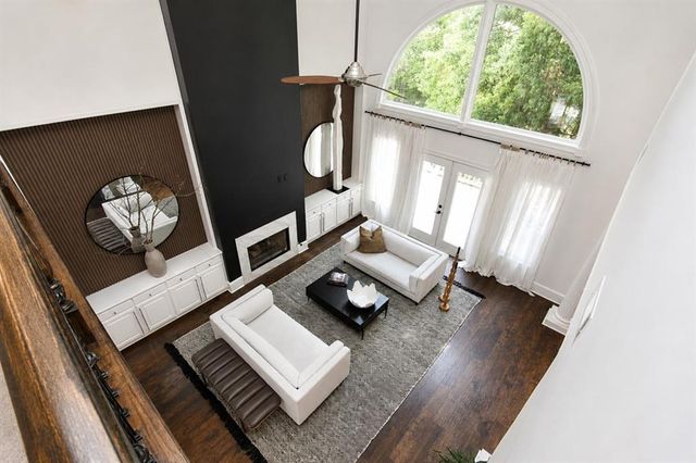 915 Renaissance Way, Roswell, GA 30076
