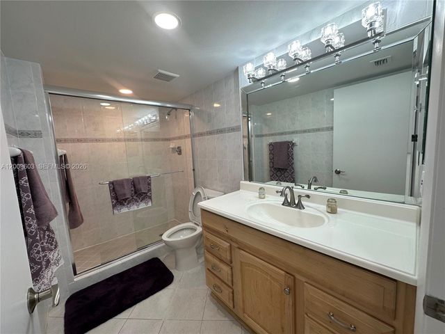 2555 Collins Ave 1403, Miami Beach, FL 33140