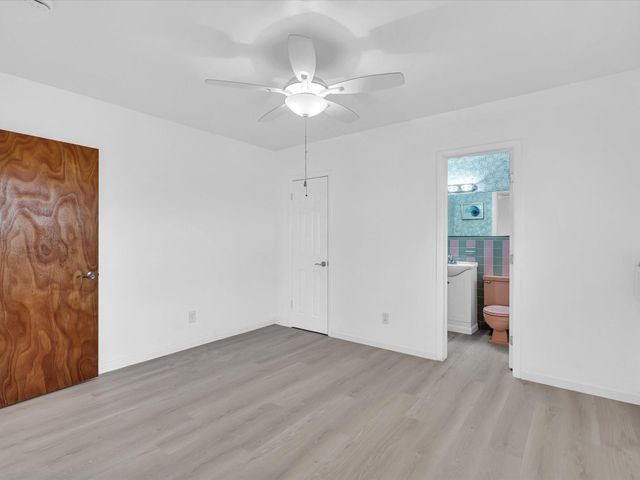 2193 NE 172nd St 2193, North Miami Beach, FL 33162