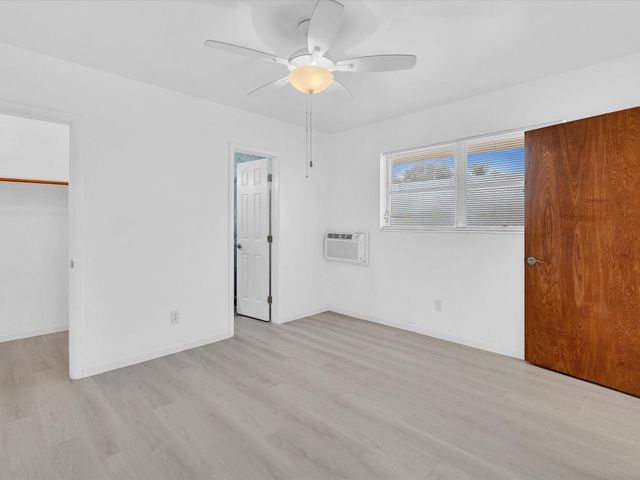 2193 NE 172nd St 2193, North Miami Beach, FL 33162