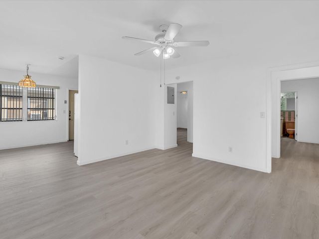 2193 NE 172nd St 2193, North Miami Beach, FL 33162