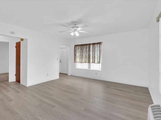 2193 NE 172nd St 2193, North Miami Beach, FL 33162