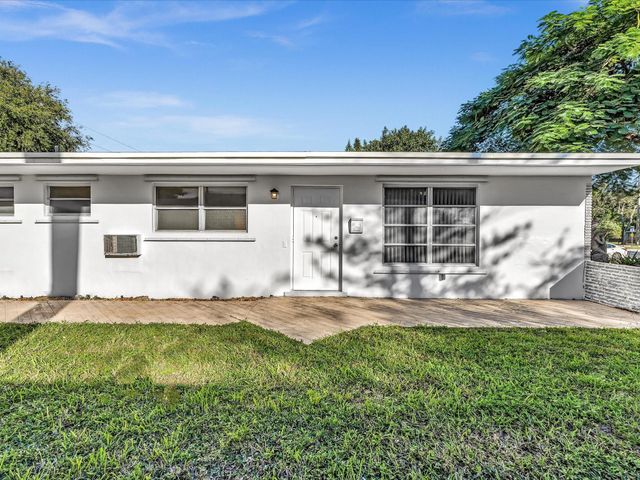 2193 NE 172nd St 2193, North Miami Beach, FL 33162