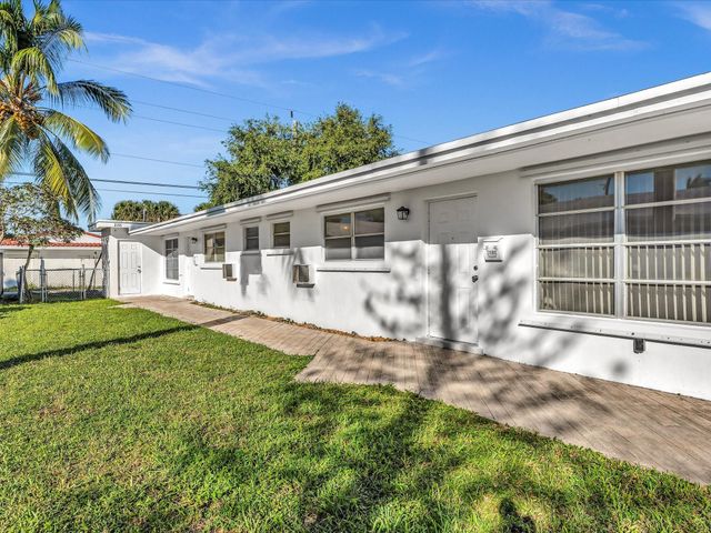 2193 NE 172nd St 2193, North Miami Beach, FL 33162