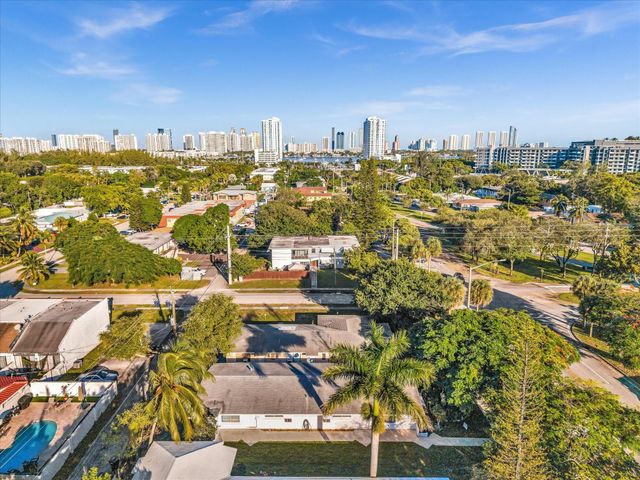 2193 NE 172nd St 2193, North Miami Beach, FL 33162