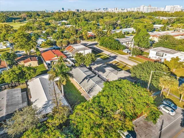 2193 NE 172nd St 2193, North Miami Beach, FL 33162