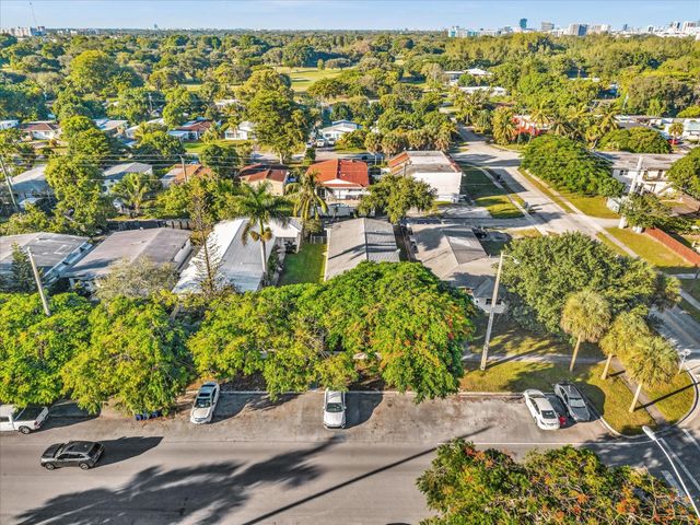 2193 NE 172nd St 2193, North Miami Beach, FL 33162