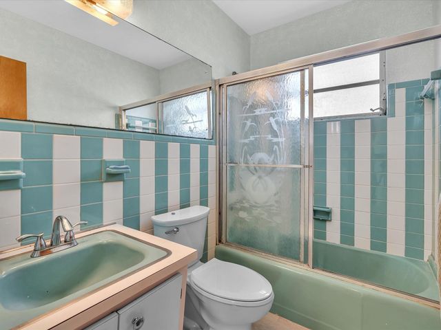 2193 NE 172nd St 2193, North Miami Beach, FL 33162