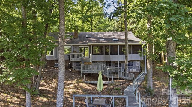 36 Water Thrush Road, Lake Wylie, SC 29710