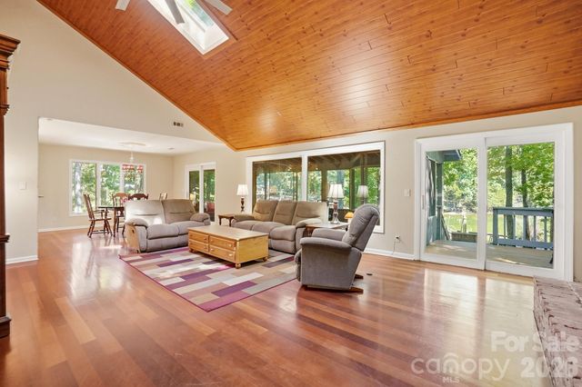 36 Water Thrush Road, Lake Wylie, SC 29710