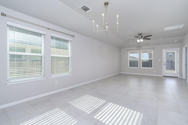 113 Outlaw DR, Liberty Hill, TX 78642