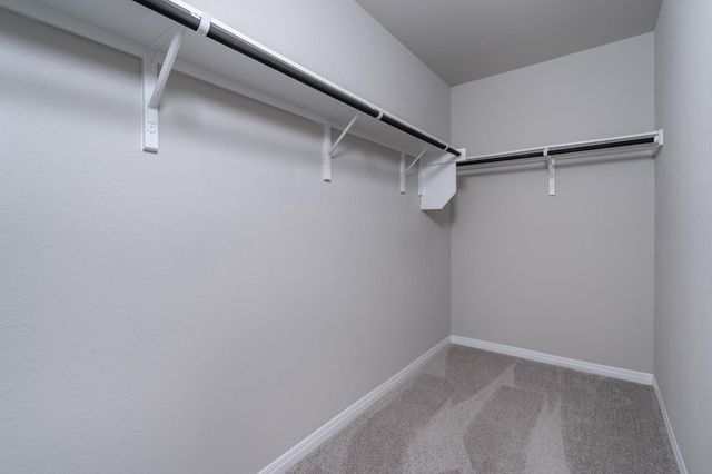 113 Outlaw DR, Liberty Hill, TX 78642