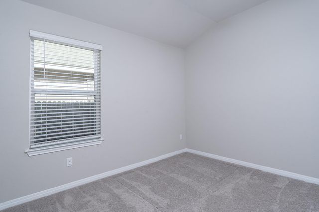 113 Outlaw DR, Liberty Hill, TX 78642