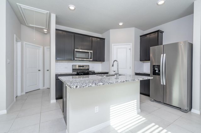 113 Outlaw DR, Liberty Hill, TX 78642