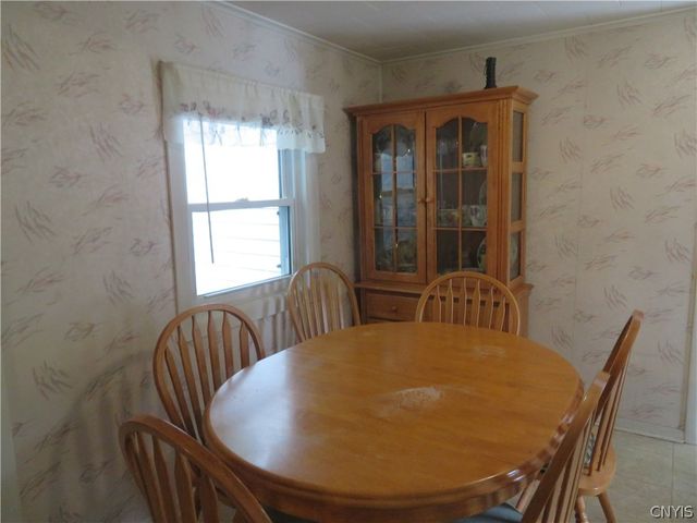 8 Pinecrest Road, New Hartford, NY 13413