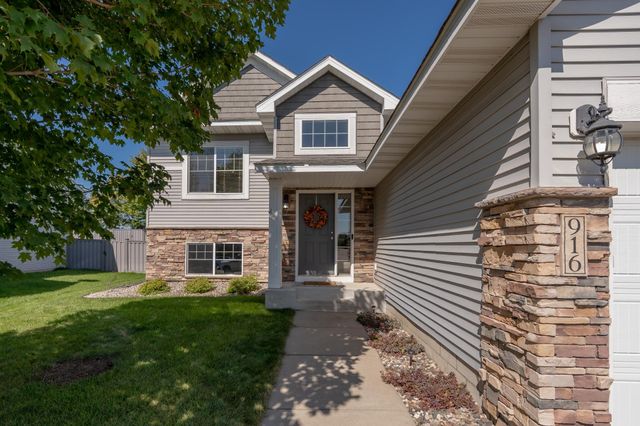 916 Forest Edge Drive, Jordan, MN 55352