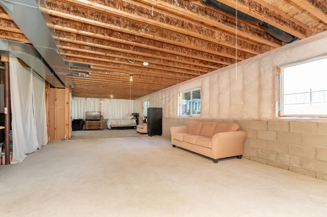916 Forest Edge Drive, Jordan, MN 55352