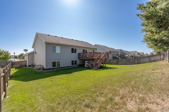 916 Forest Edge Drive, Jordan, MN 55352